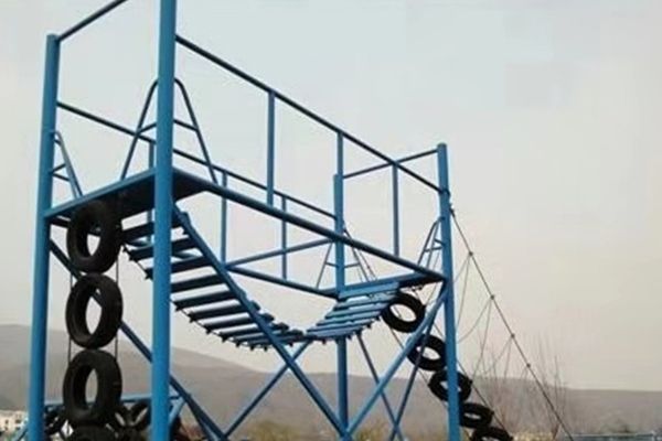 拓展训练器材